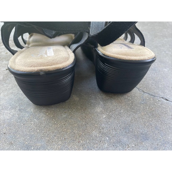 SKETCHERS Womens Memory Foam Wedge Heels Black Strap Suede Sandals Shoes 9.5 - Picture 5 of 12